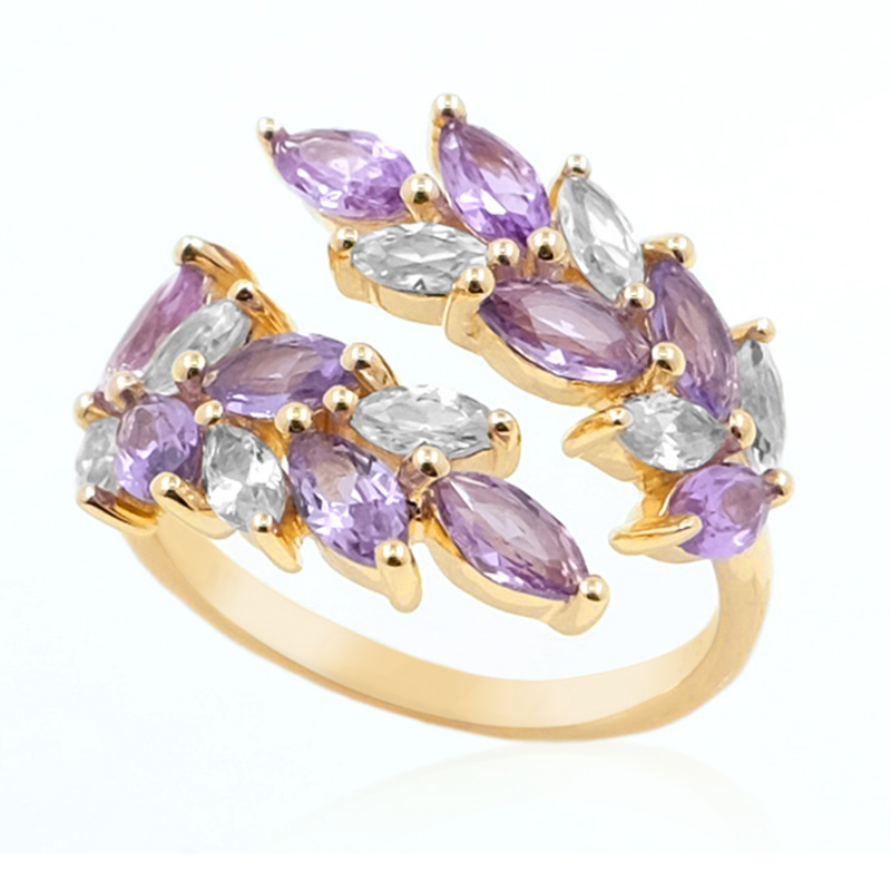 Nicht erhitzter Purpurfarbener Ceylon-Saphir-Goldring