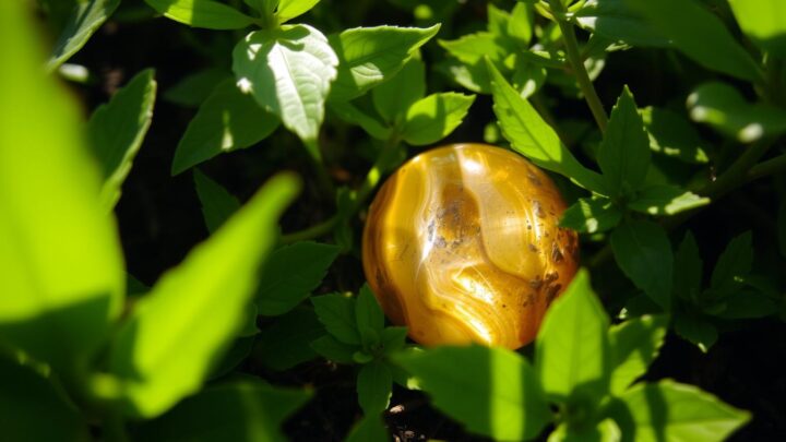 Gebänderter Edelstein – Schönheit in der Natur