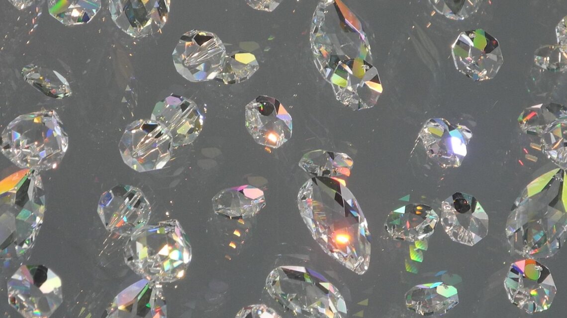 Materialkunde: Welche Schmuckelemente eignen sich zum Einnähen?